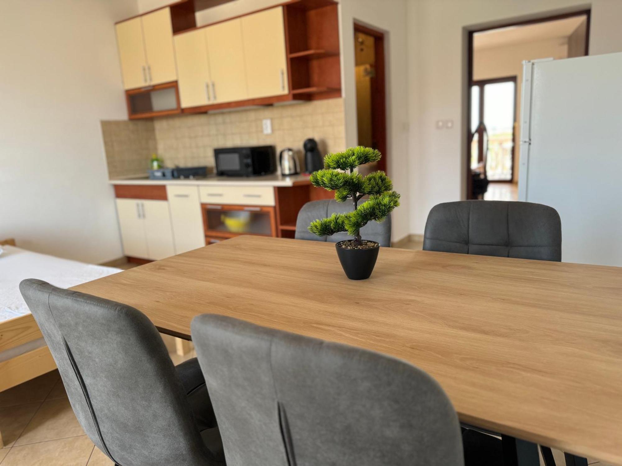 Apartments Bernarda 1 닌 외부 사진